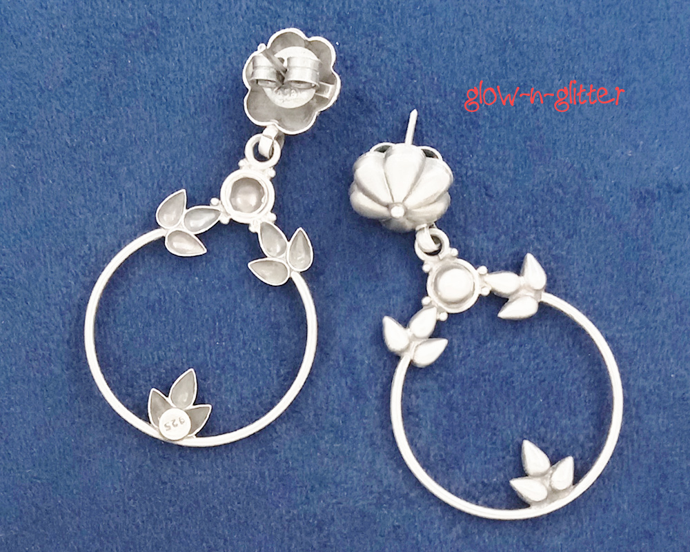 STERLING SILVER BLOSSOM HOOP EARRINGS - Image 3