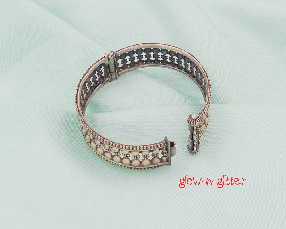 STERLING SILVER FLORAL BANGLE - Image 2