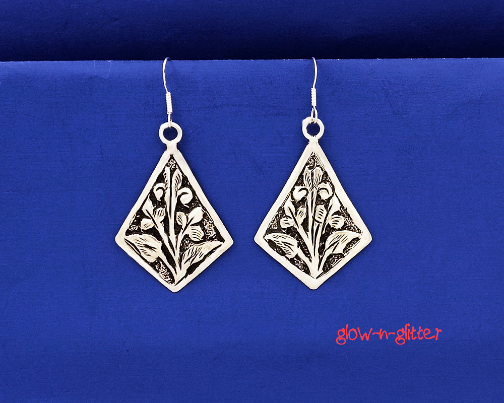 <span style="color: #808080;">STERLING SILVER CHITAI FLORA EARRINGS </span> - Image 3